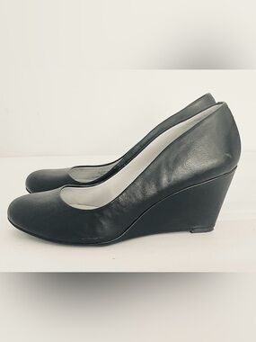 Platform 3 inch heels. Jessica Simpson Size 8. Used Like New